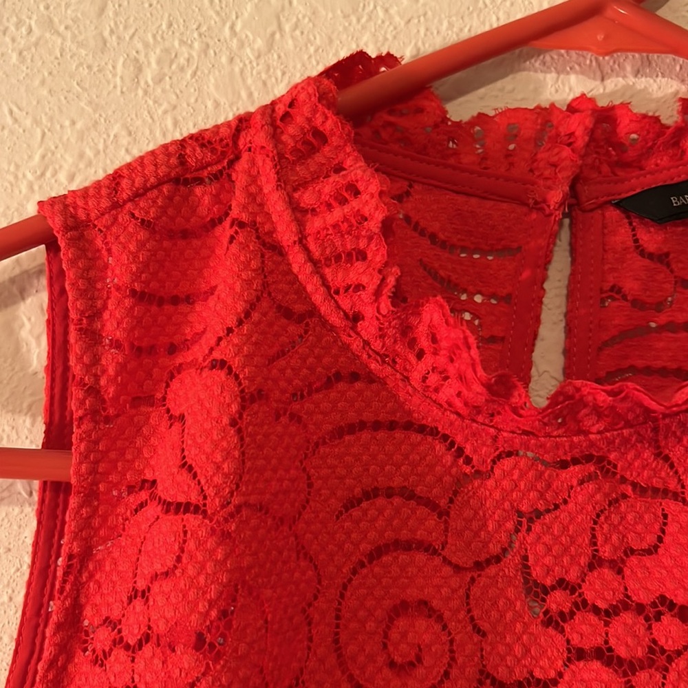 Banana Republic sleeveless lacy shell top - Picture 5 of 10